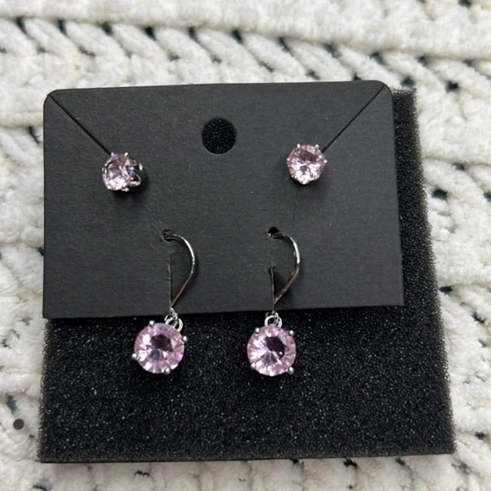 Set of 2 pairs of crystal earrings